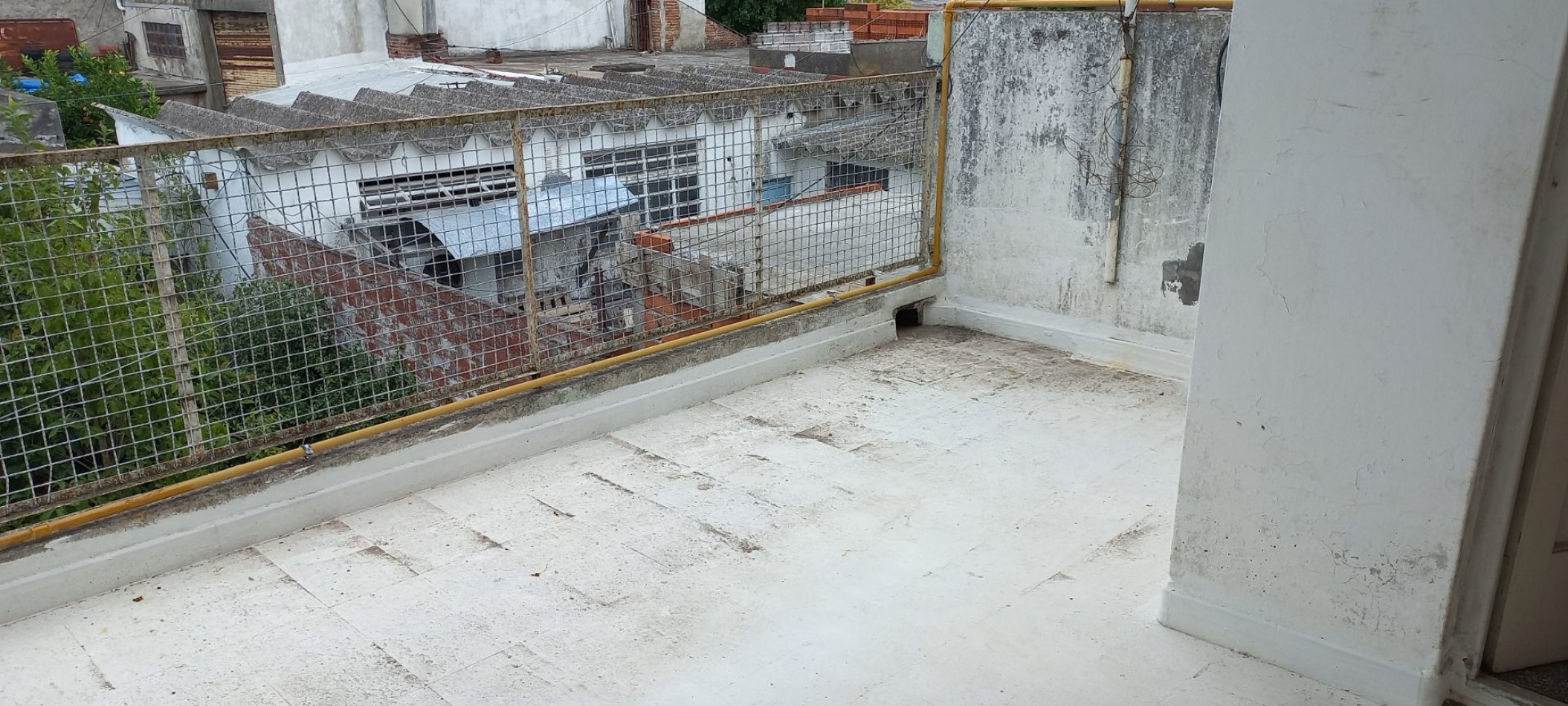 Dpto 3 Amb con balcon y terraza a la calle 