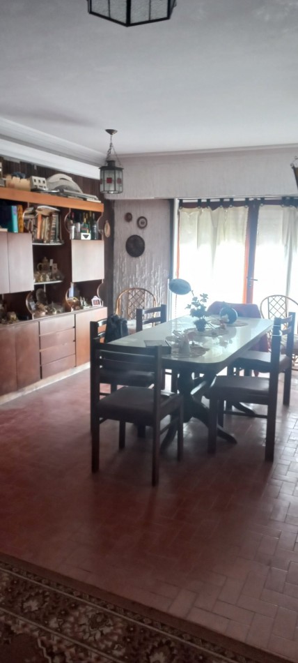 3 LOCALES y CASA de 3 Amb Planta Alta
