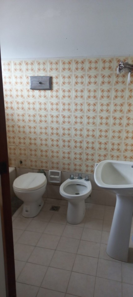 3 LOCALES y CASA de 3 Amb Planta Alta