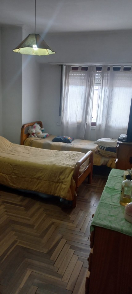 3 LOCALES y CASA de 3 Amb Planta Alta